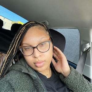 Meet your Posher, Cierra